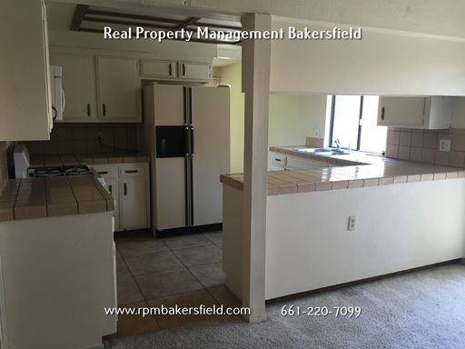 Building Photo - 4107 Pinewood Lake Dr