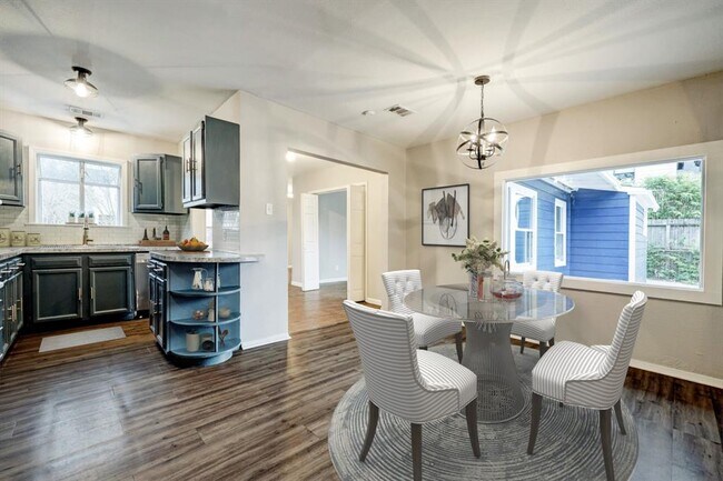 Foto del edificio - 1147 Du Barry Ln