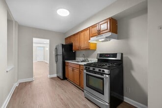 Building Photo - 434 N Patterson Park Ave
