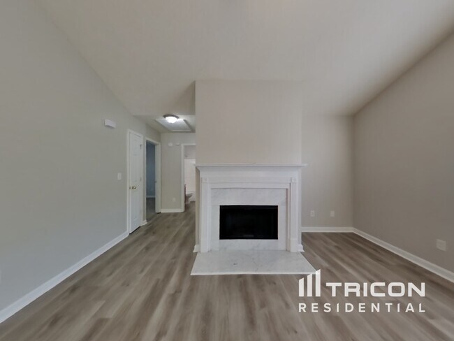 Foto del edificio - 77 Austin Bridge Ln