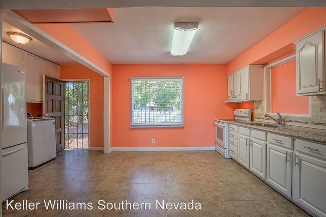 Building Photo - 4 br, 2 bath House - 1400 Sweeney