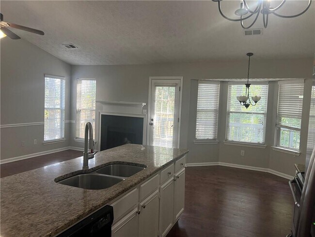Building Photo - 170 Preston Oaks Dr