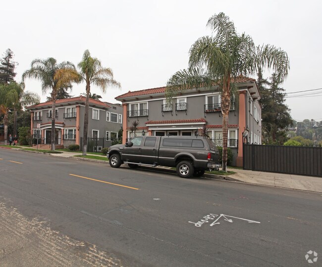 Building Photo - 1622 Talmadge St