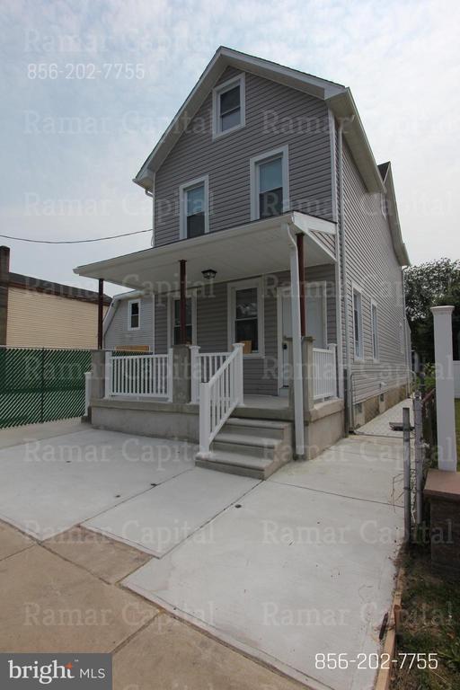 Building Photo - 1123 Cambridge St