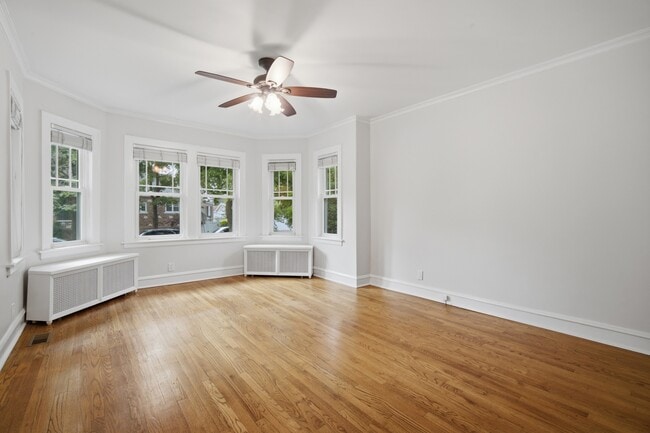 Foto del edificio - 7236 W Pratt Ave