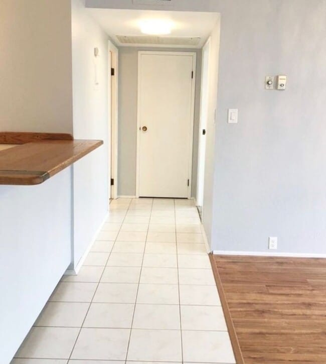 Building Photo - Recent Rent Decrease on this Gorgeous One ...