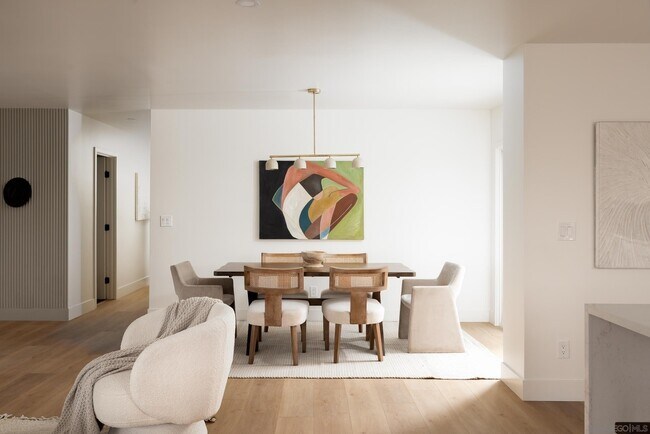 Foto del edificio - 1776 Archer St