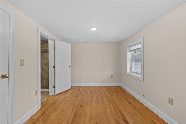 Building Photo - 153 North St