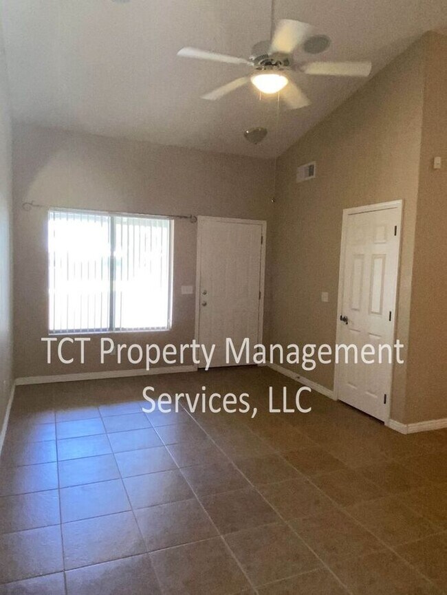 Foto del edificio - Cozy Two Bedroom Patio Home In Mesa!