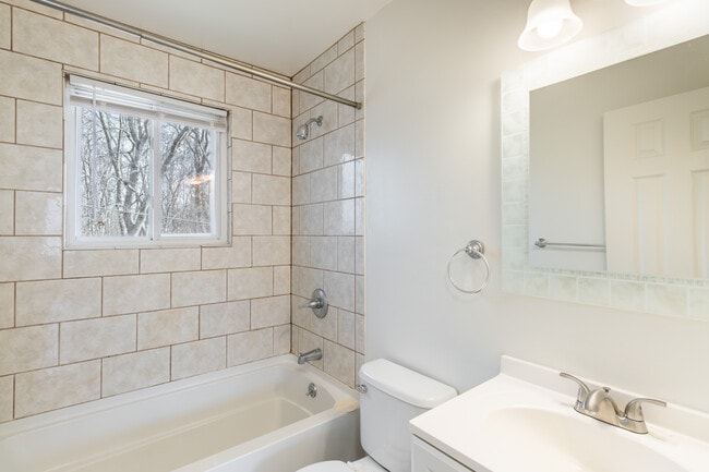 Photo - Tower Hill Landings Apartments