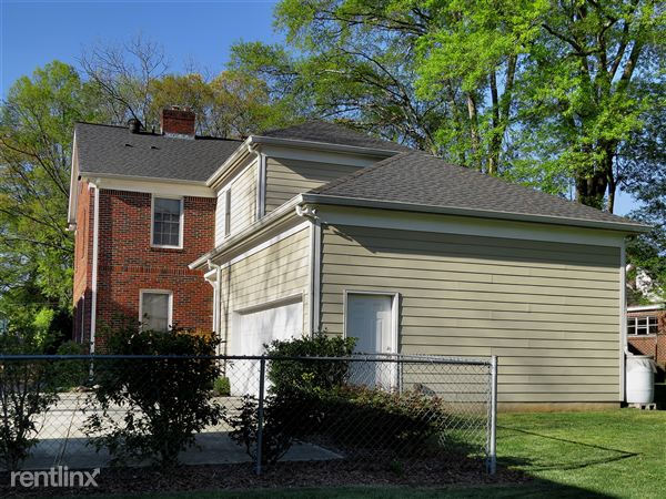 Building Photo - 351 Kendrick Ave SE