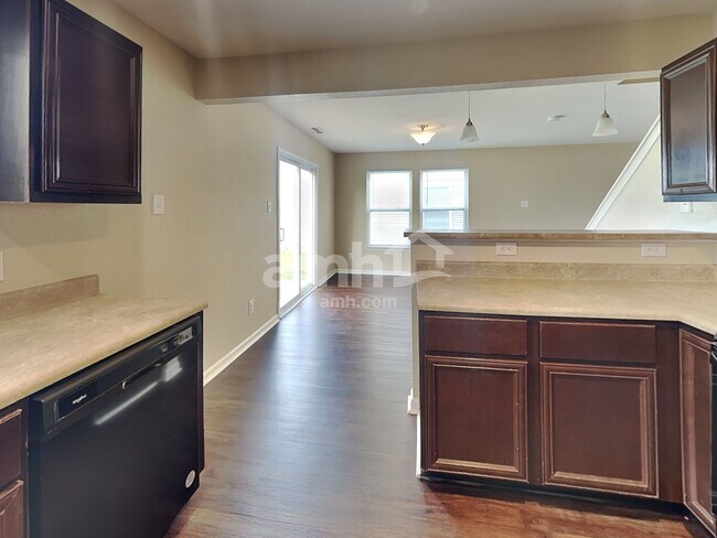 Foto del edificio - 1622 Carriage Cir