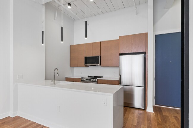 Foto del edificio - 2201 E Main St