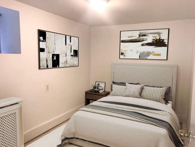 Building Photo - 30 Rowanwood Av