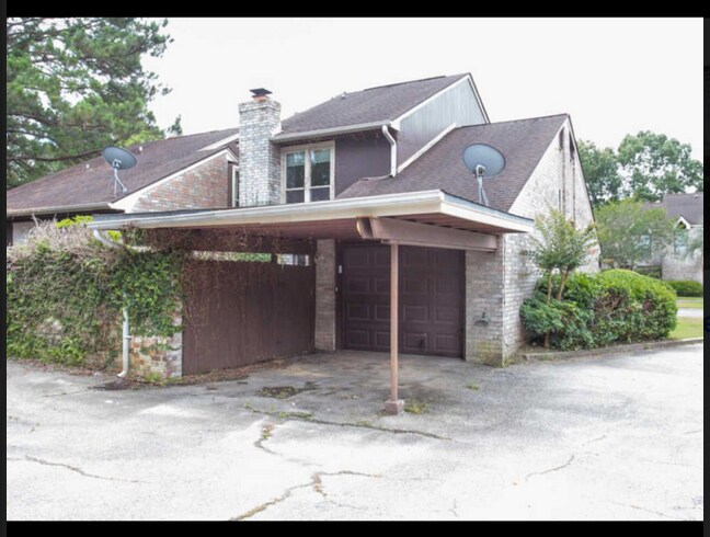 Primary Photo - 51 BRIGHTON CIR