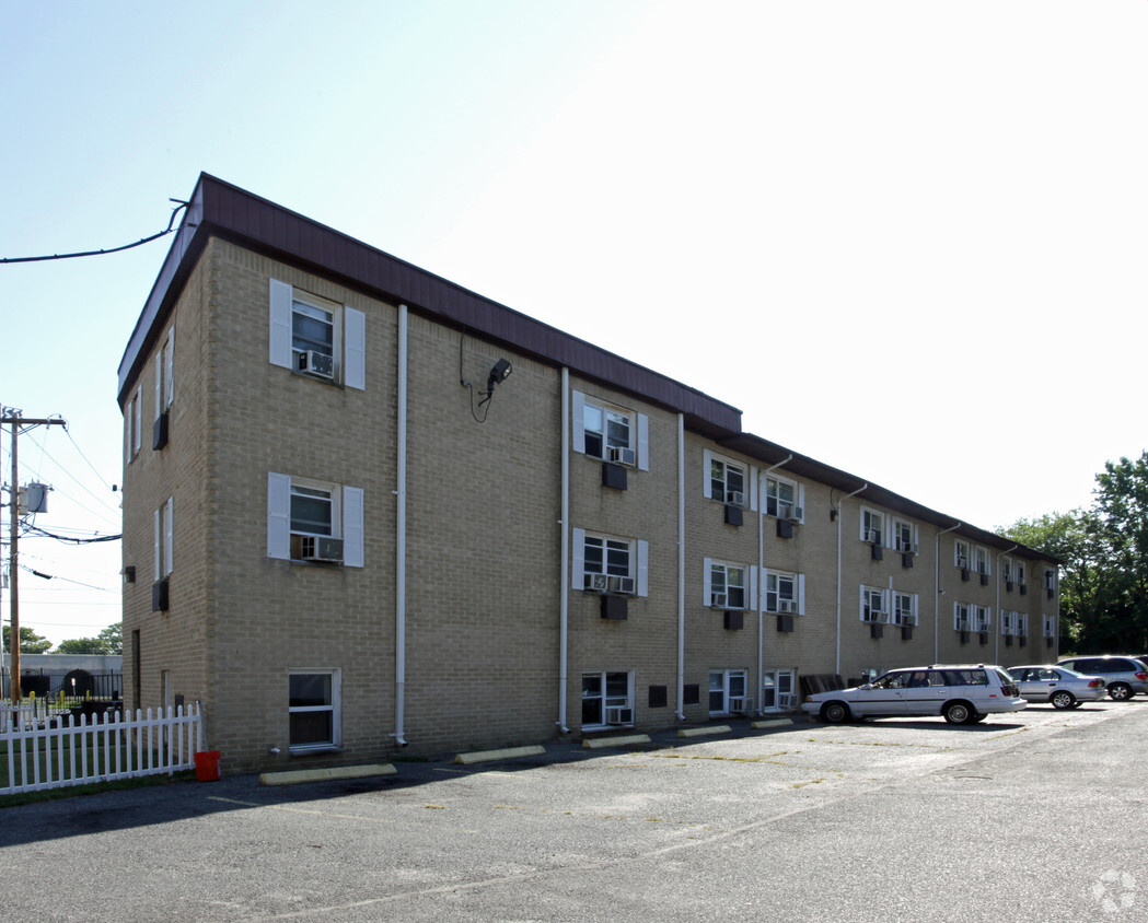 Building Photo - Holly House Apartments