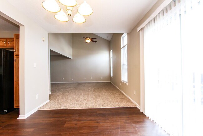 Foto del edificio - 2534 Mingo Ln