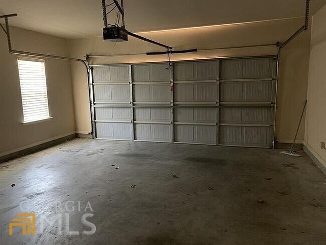 Foto del edificio - 155 Hickory Hills Dr