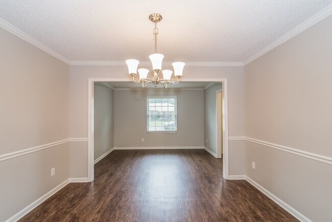 Foto del edificio - 1425 Panther Run Rd