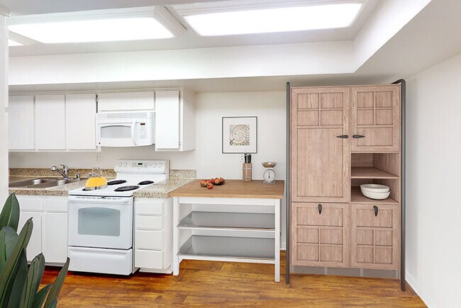 Mariners Village Apartments Marina Del Rey Ca Apartments Com