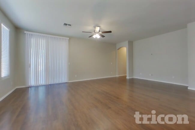 Building Photo - 6608 S 45th Ln
