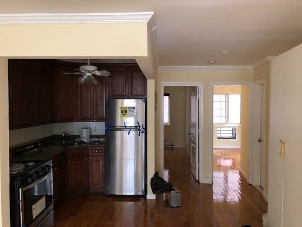 Primary Photo - 602 Thwaites Pl