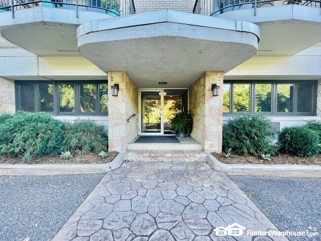 Building Photo - 2928 Dean Pkwy