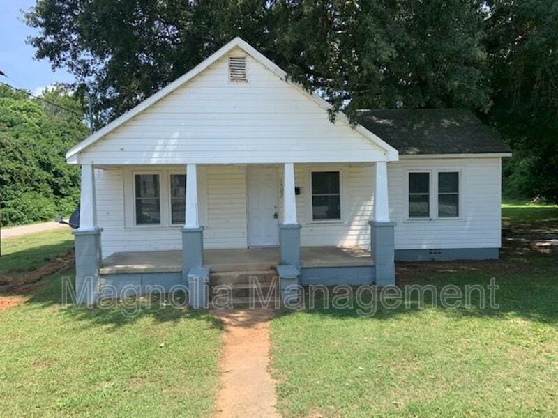Primary Photo - 1502 Parham St