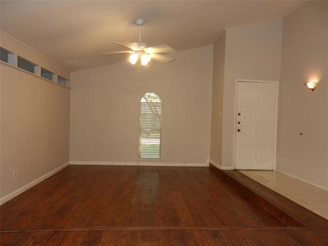 Foto del edificio - 1451 Wind Cave Cir