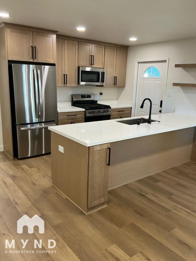 Foto del edificio - 2171 Colfax St