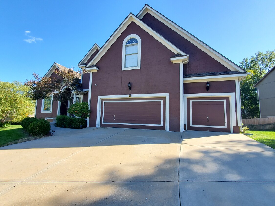 Foto principal - 14612 S Hallet St
