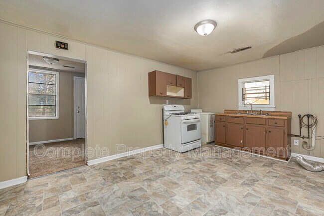 Foto del edificio - 10 Center St