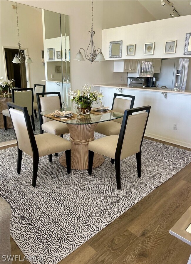 Building Photo - 14751 Hole in 1 Cir