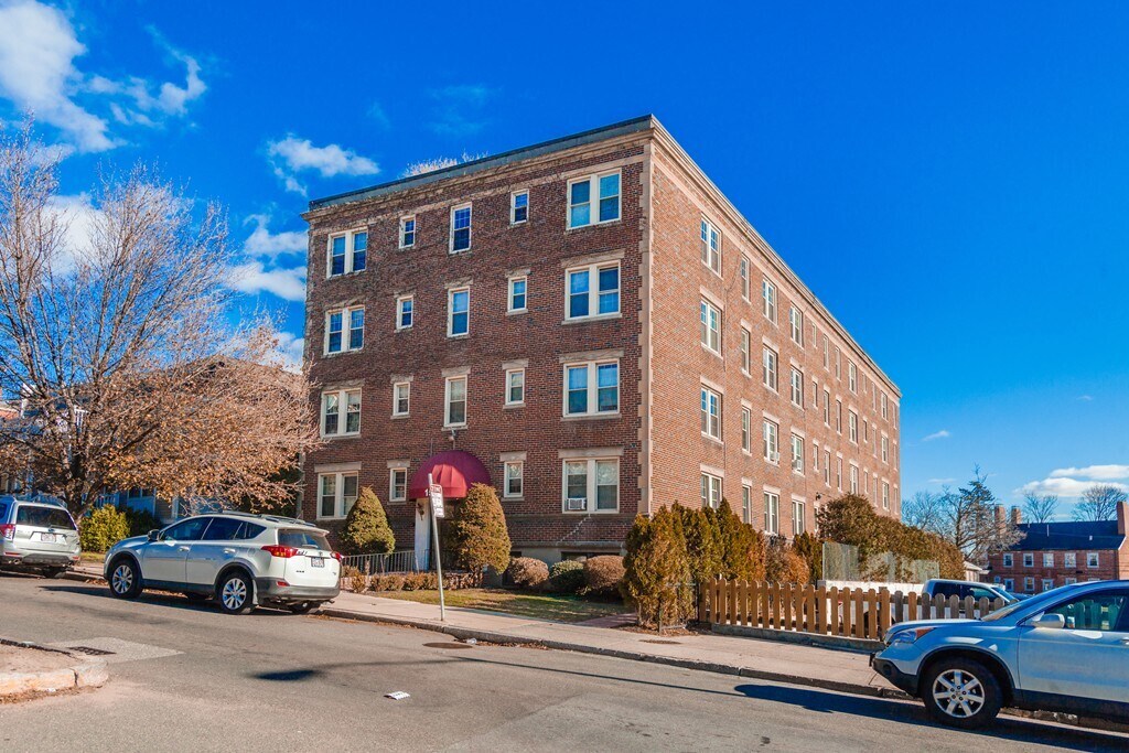 Foto del edificio - 15 Governors Ave
