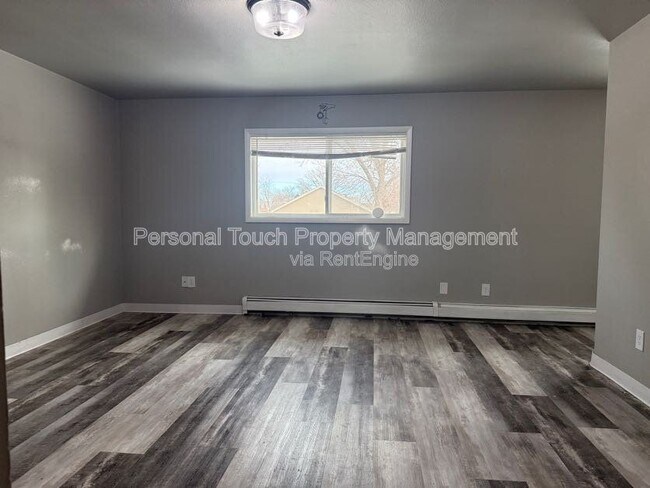 Foto del edificio - 142 6th Ave N