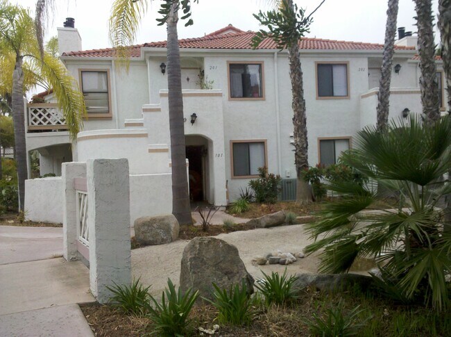 Foto del edificio - 9459 Fairgrove Ln