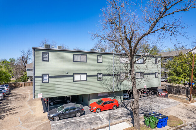 Building Photo - Casbah Apartments