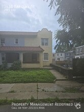 Building Photo - 3438 Barclay St