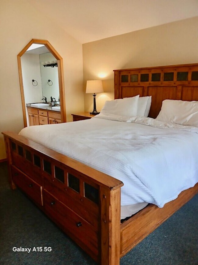 Building Photo - 58120 Gannet Lane, Lot #27, Sunriver OR 97701