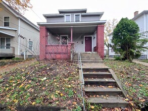 Building Photo - 1027 Sherman St SE