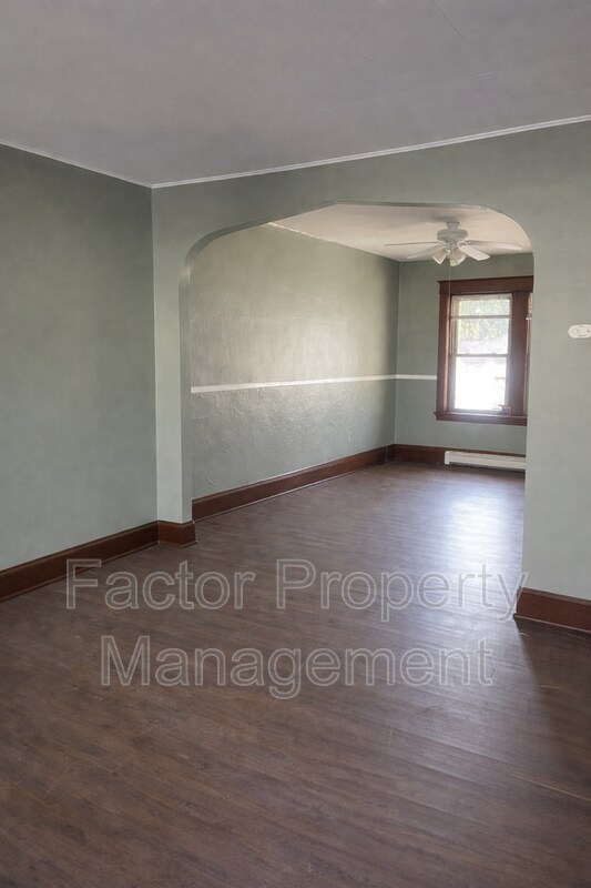 Foto del edificio - 120 Parsons St