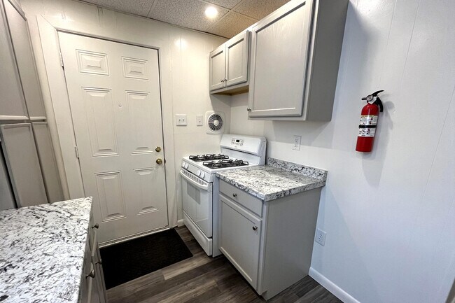 Building Photo - 452 W Philadelphia St