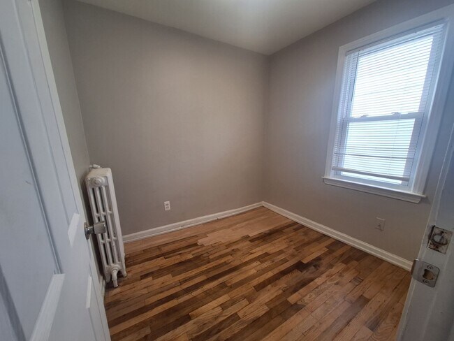 Foto del edificio - Harper Woods bungalow