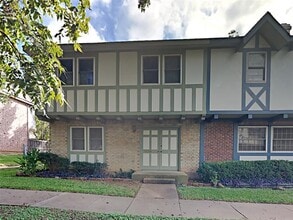 Building Photo - 462 Westview Terrace