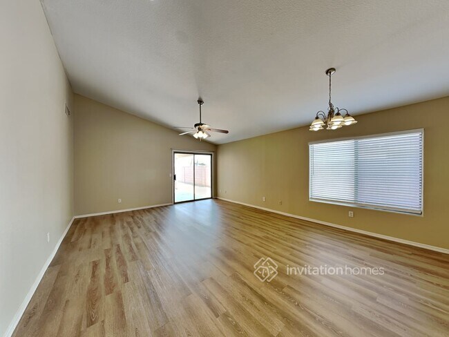 Building Photo - 15693 N Gil Balcome Ct