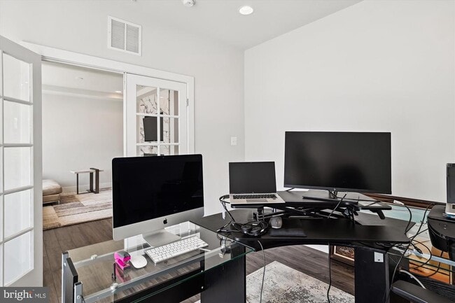 Building Photo - 1308 Heron Rookery Way