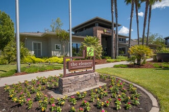 Building Photo - Element Student Living