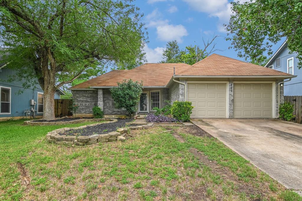 Foto principal - 501 Maple Run Dr