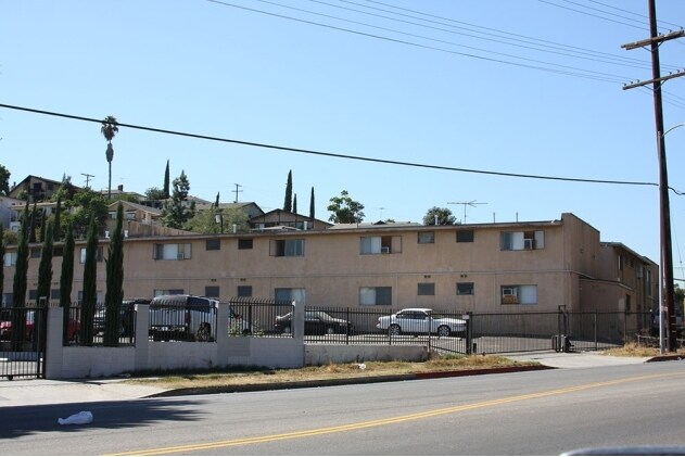 Foto del edificio - College Palms Apartments