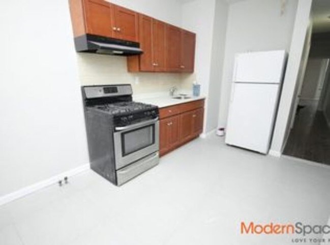Foto del edificio - 3308 35th Ave